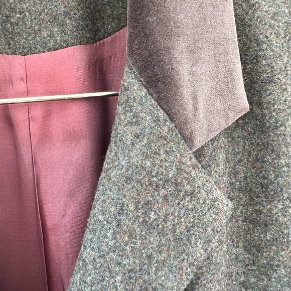 Country Shop vintage wool suit. Jacket size 10. Skirt 12 - Picture 6 of 6